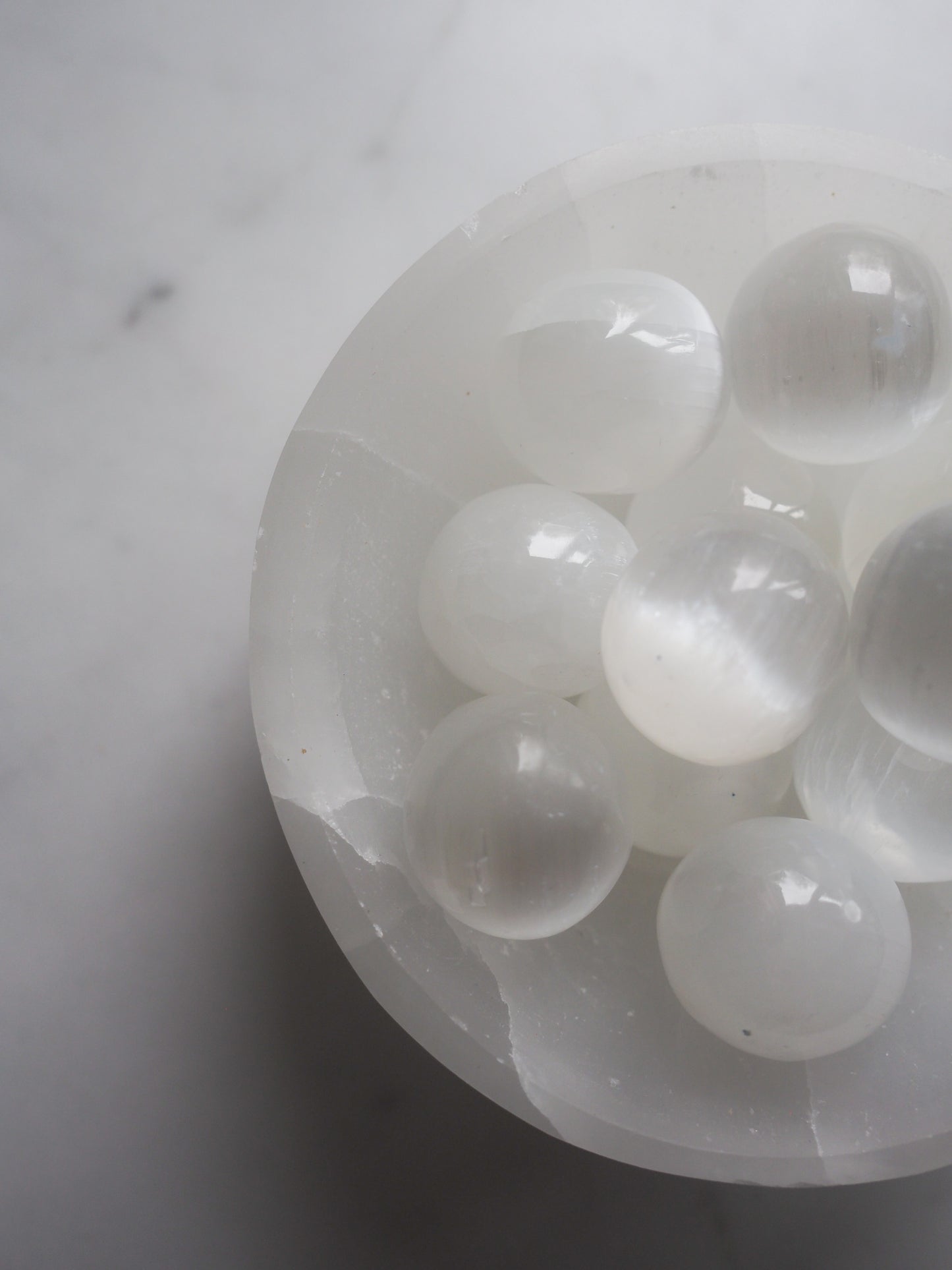 selenite | cleansing + purifying