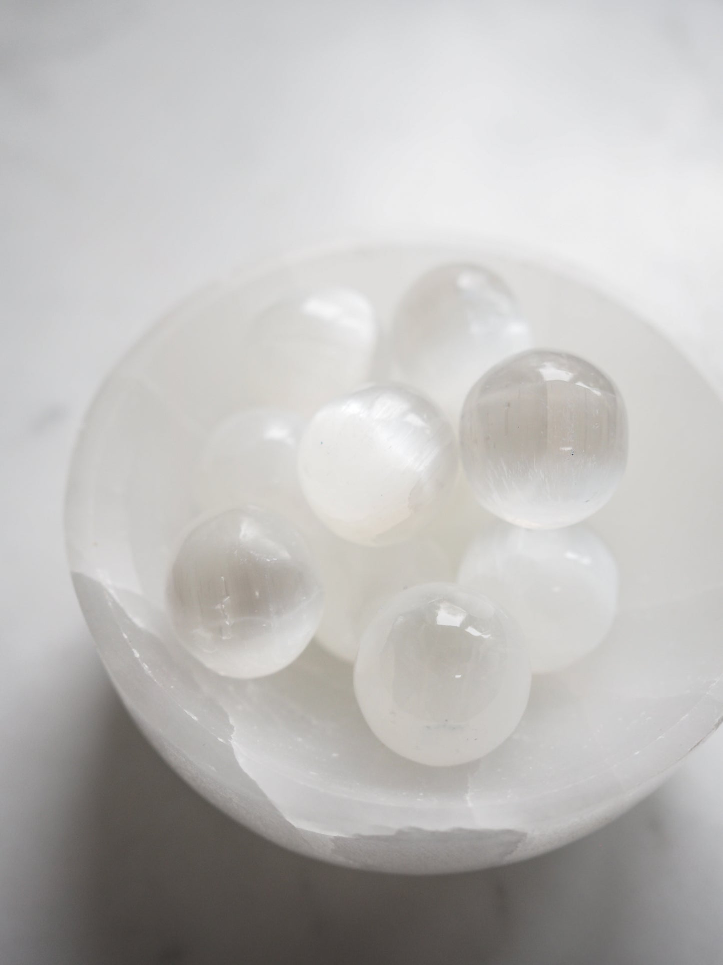 selenite | cleansing + purifying