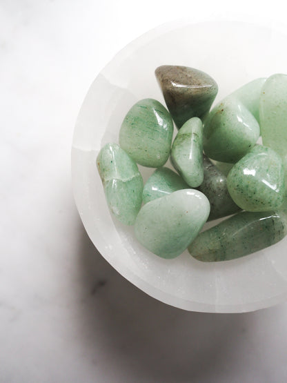 green aventurine | creativity + leadership - comforter